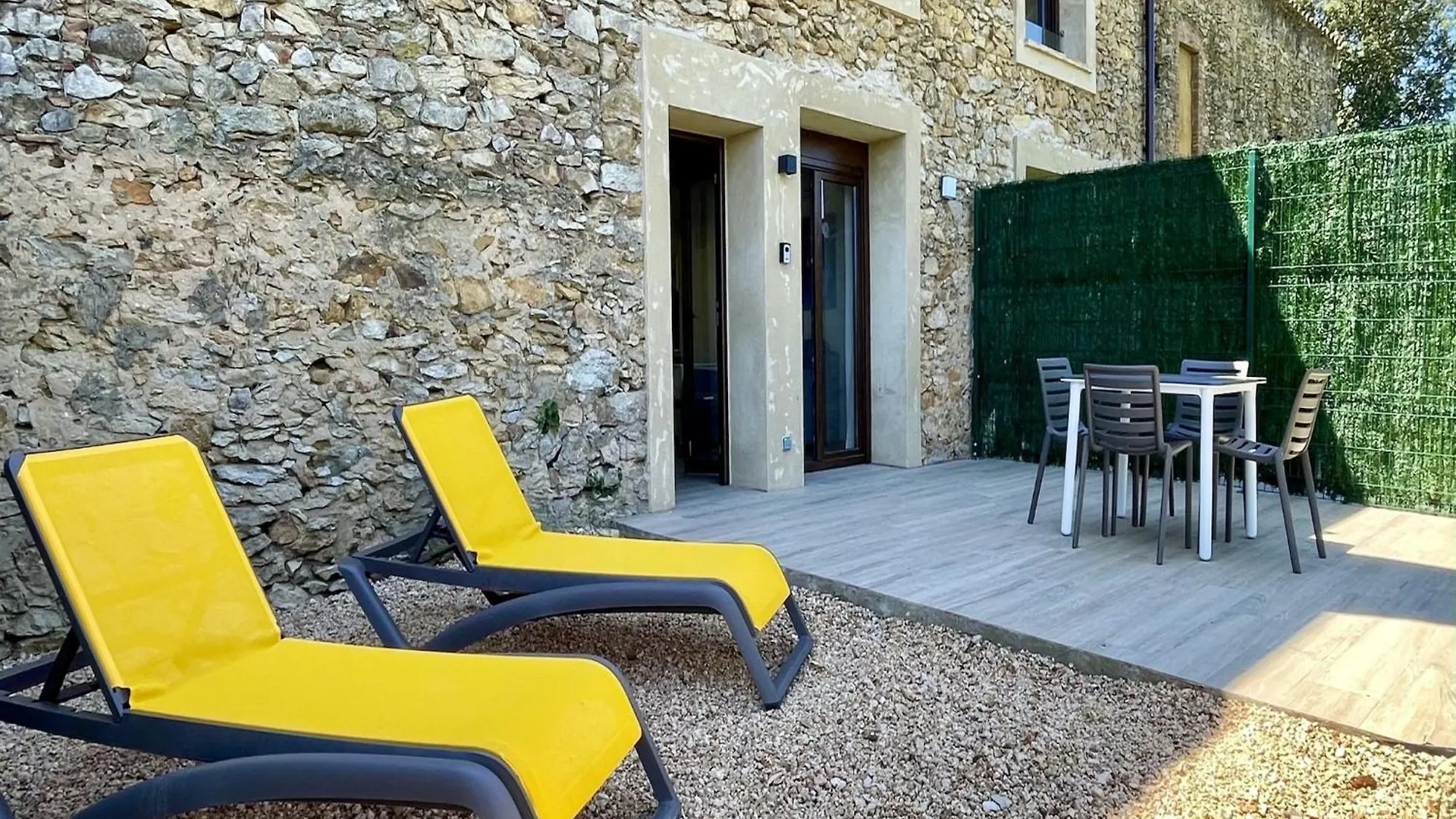 Apartment In Pals With Terrace